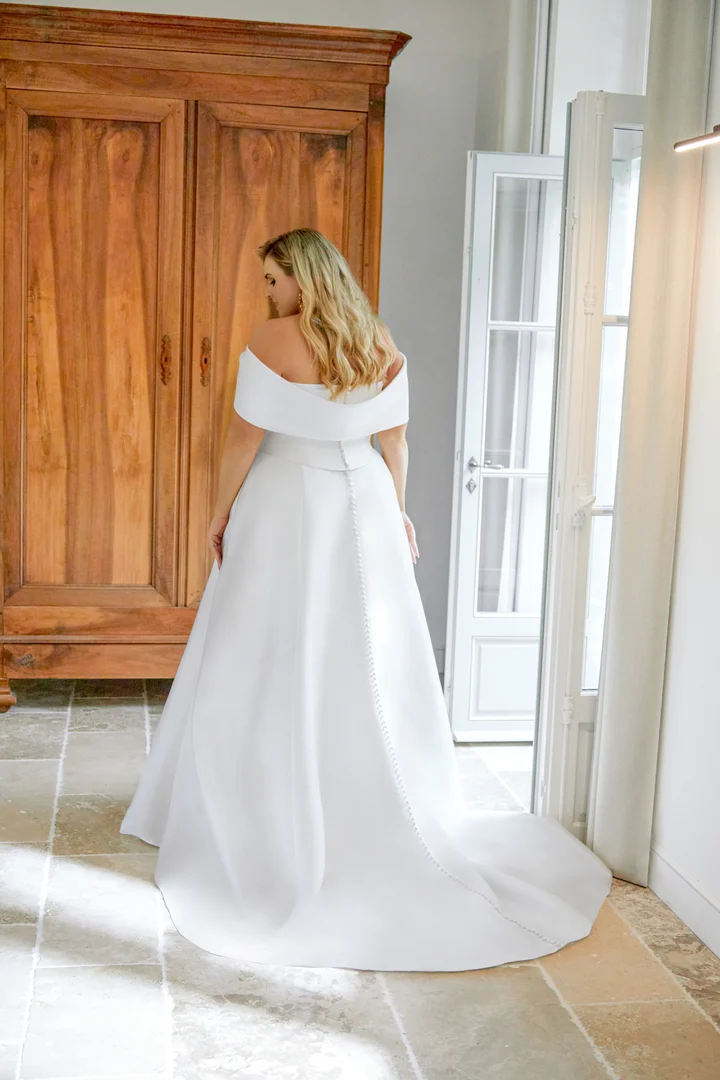 44475PS_FB_Sincerity-Bridal_2