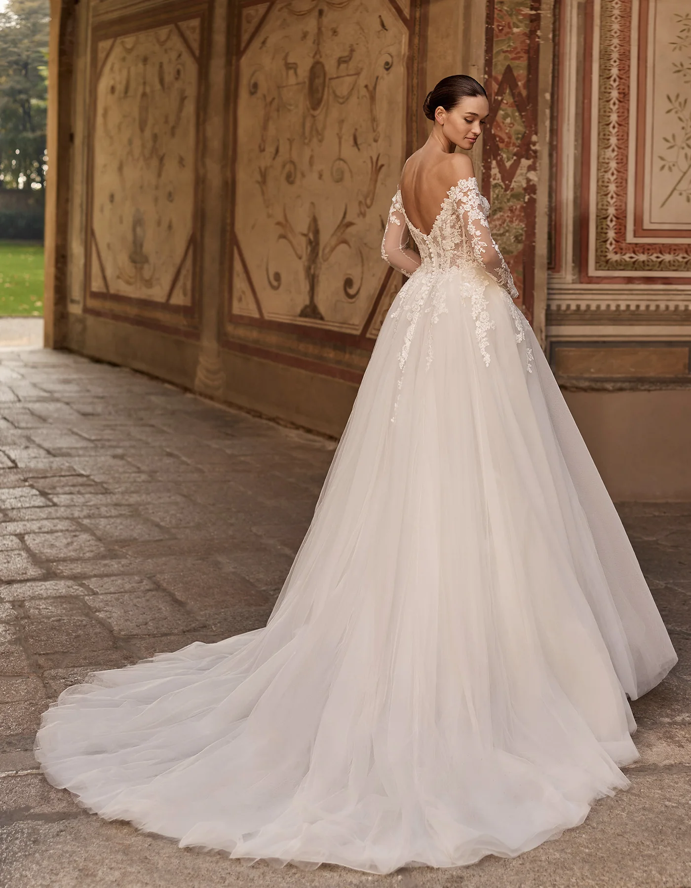 DINAH_AP_PREVIEW2027_2_Arriere